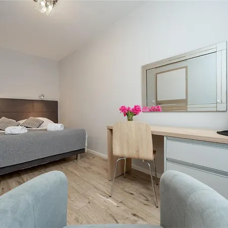 Amber Apartment *